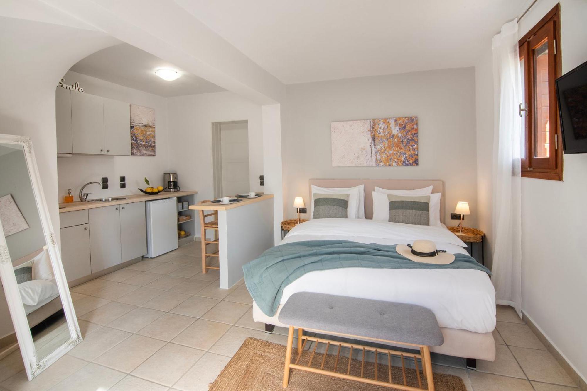 PYRGOS RALLI ESTATE Apartments&Suites Aegina Exterior foto